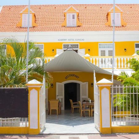 Academy Hotel Curacao Willemstad Bagian luar foto